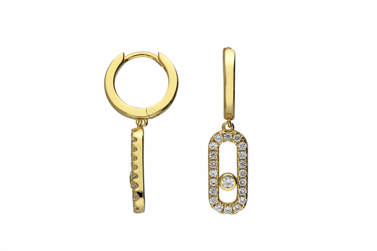 Gold hoop earrings 3:2 with 10% zoom out