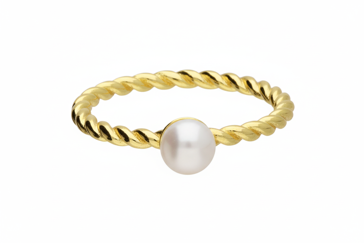 Gold twisted ring with pearl - front view 3:2