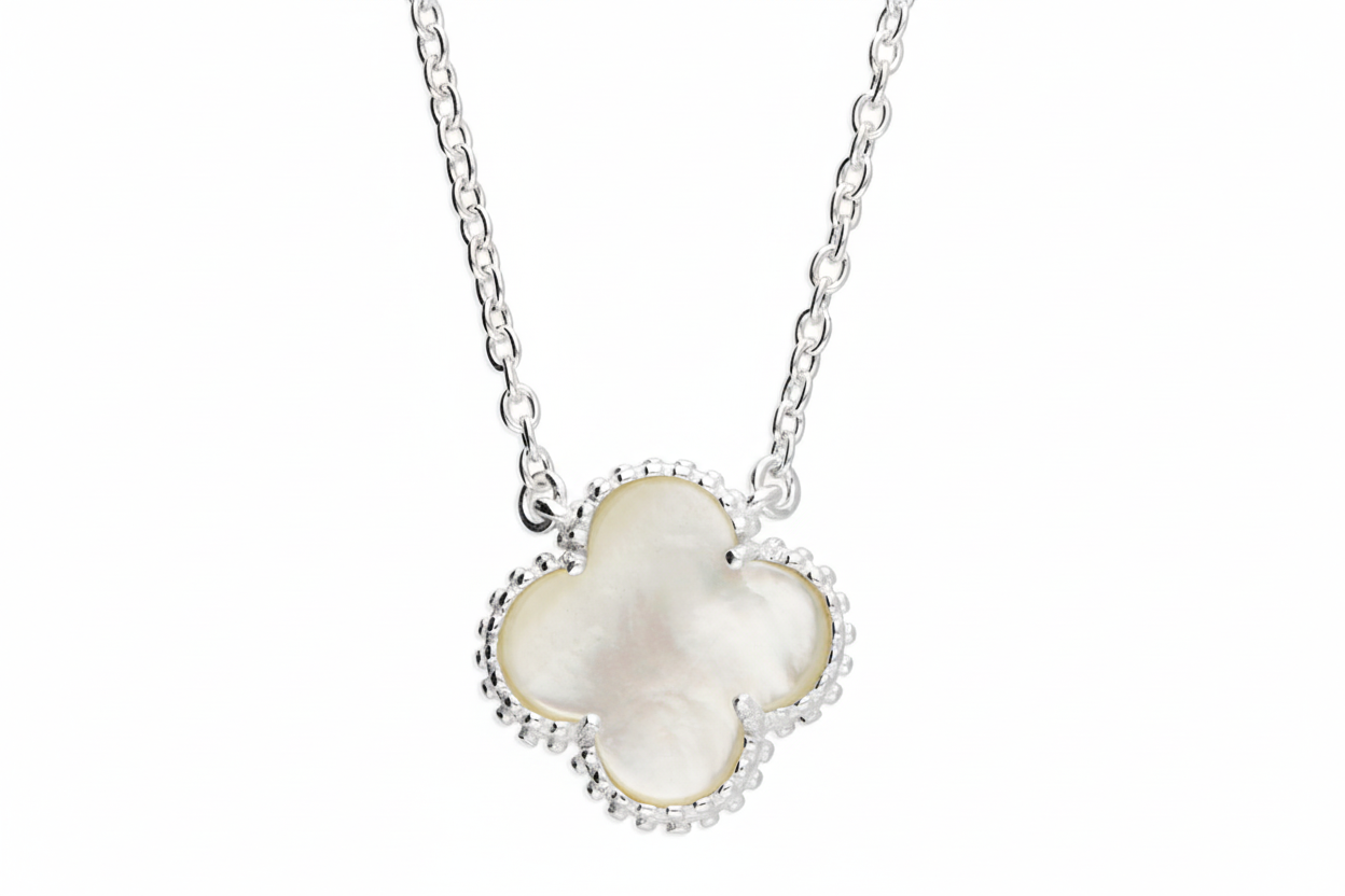 Mother-of-pearl clover pendant - front view