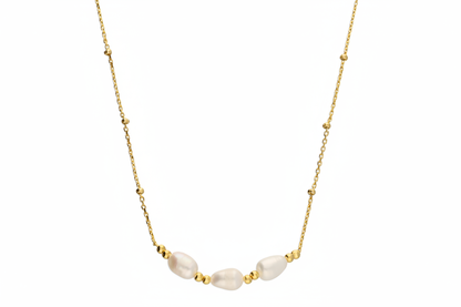 Pearl necklace - 3:2 format
